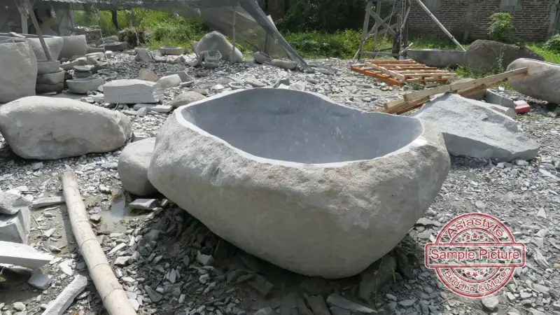 Product image 3 of the product “Riverstone basin, natural surface, polished inside. Dia approx 151-160cm Height 51-60cm ”